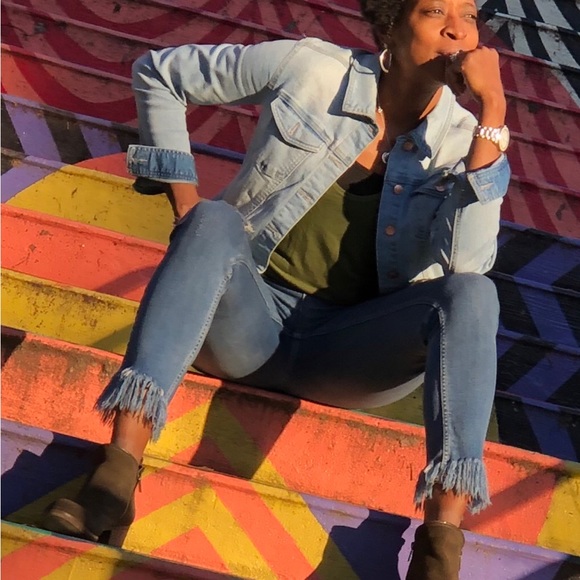 Meet your Posher, Tonya live - Picture 9 of 15